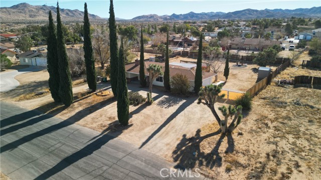 Detail Gallery Image 1 of 34 For 58387 Carlyle Dr, Yucca Valley,  CA 92284 - 3 Beds | 2/1 Baths