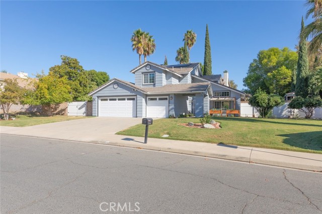 Detail Gallery Image 6 of 51 For 15082 Christina Ct, Lake Elsinore,  CA 92530 - 4 Beds | 3 Baths