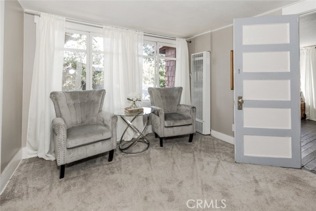 1010 N Madison Avenue, Pasadena CA: https://media.crmls.org/medias/31e4b1b5-714d-4ee2-a82d-9f3cd7e7bb86.jpg