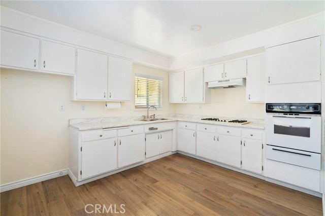 Image 17 of 40 For 5316 Lorelei Avenue