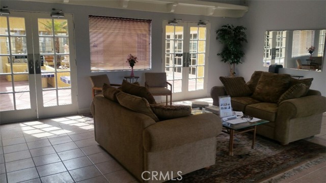 21621 Sandia Road, Apple Valley CA: https://media.crmls.org/medias/31e59ce5-1b7d-494e-8fc6-104e325b7601.jpg