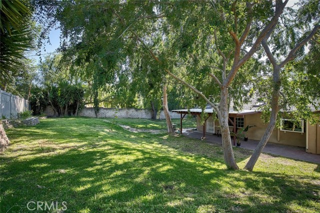 2234 East Hillcrest Drive photo 7