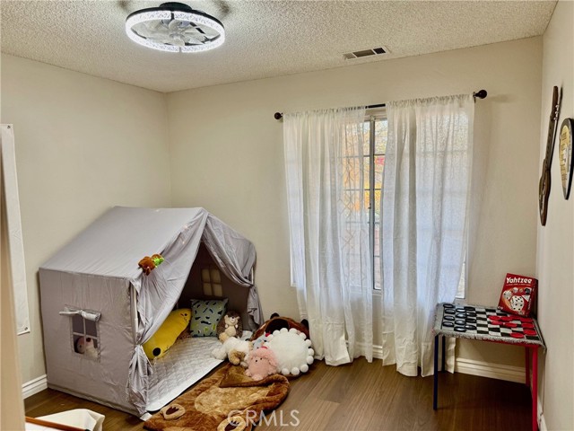 Detail Gallery Image 16 of 20 For 12966 Sundown, Victorville,  CA 92392 - 3 Beds | 2 Baths