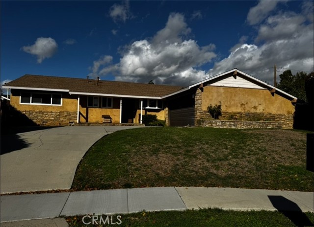 Detail Gallery Image 2 of 15 For 12745 Keith, Tustin,  CA 92780 - 4 Beds | 2 Baths