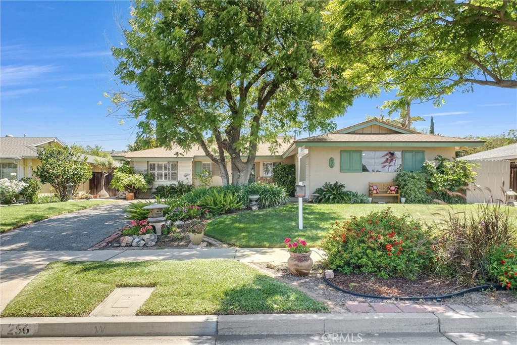 256 E Monterey
