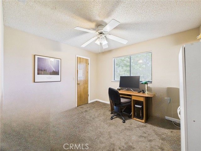 40170 Hillsborough Loop, Oakhurst CA: https://media.crmls.org/medias/31e83c6b-2908-4ce6-ba52-81f22636f501.jpg