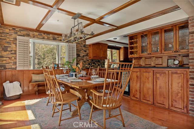 Detail Gallery Image 11 of 45 For 915 Trinity, Lake Arrowhead,  CA 92352 - 5 Beds | 3/1 Baths