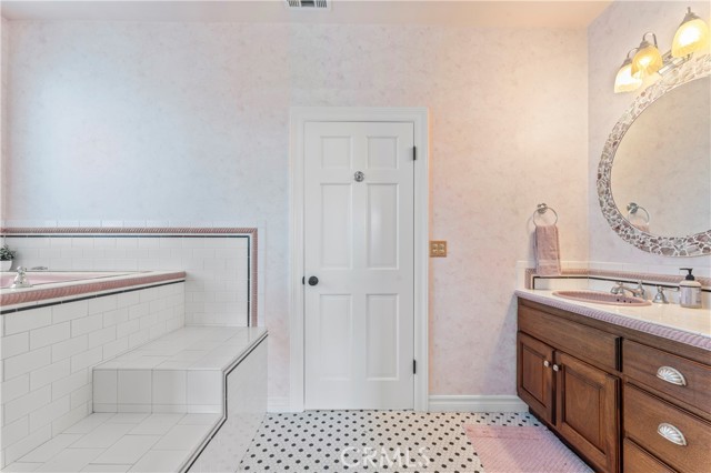 Image 12 of 44 For 30301 Oak Grove