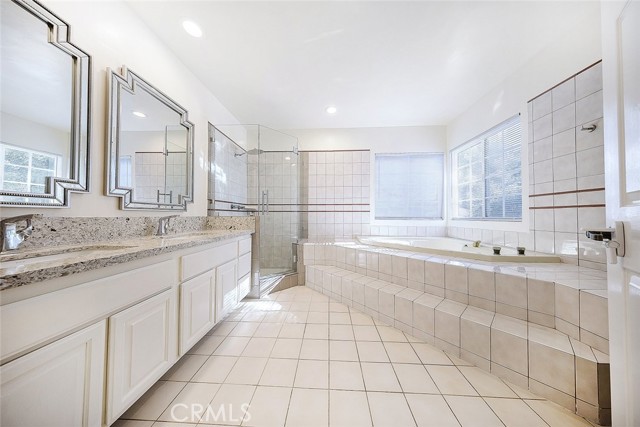 Detail Gallery Image 26 of 52 For 2255 E Chevy Chase Dr, Glendale,  CA 91206 - 4 Beds | 3 Baths