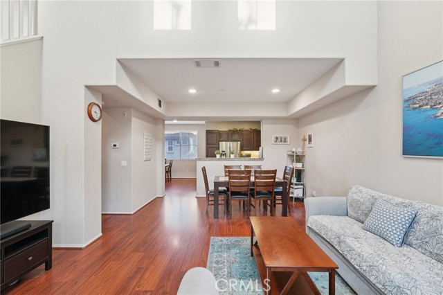 Detail Gallery Image 9 of 33 For 17871 Shady View #1204, Chino Hills,  CA 91709 - 2 Beds | 2/1 Baths