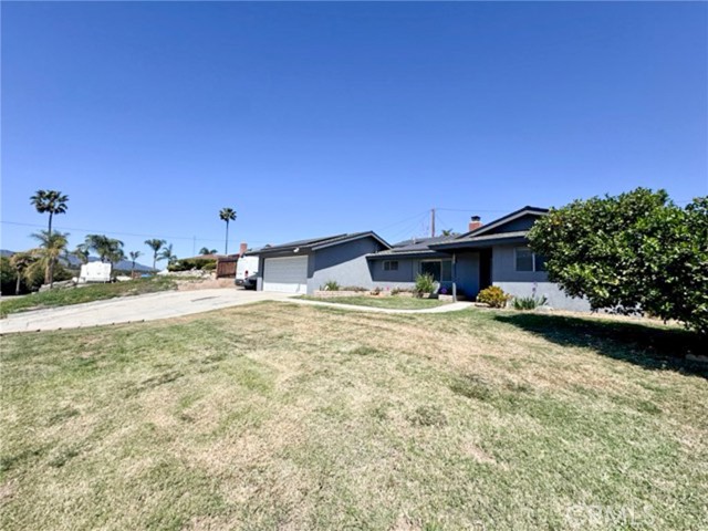 Detail Gallery Image 5 of 47 For 8060 Santa Rita St, Corona,  CA 92881 - 3 Beds | 2 Baths