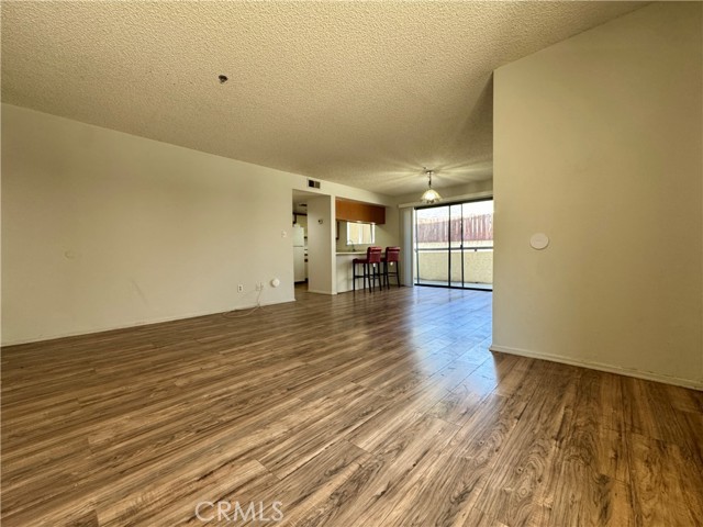 Front Image Thumbnail for CRWS26149543