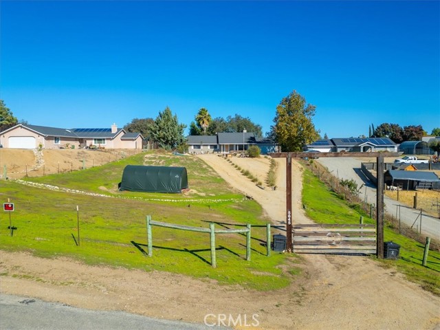 Detail Gallery Image 4 of 54 For 5645 Prancing Deer, Paso Robles,  CA 93446 - 3 Beds | 2 Baths