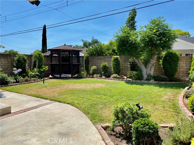 Image 3 of 50 For 725 Tufts Avenue