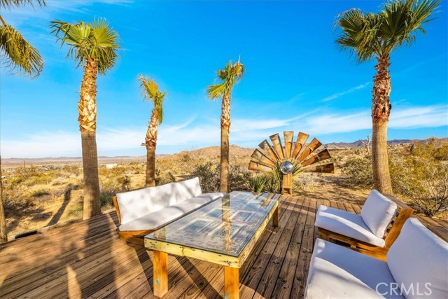 7423 Juniper Road, Joshua Tree CA: https://media.crmls.org/medias/31eb5f0c-3526-444f-8c57-6ebe07eadfdb.jpg