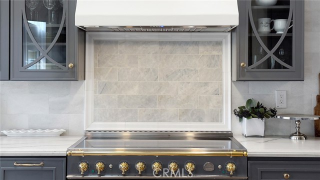 29122 Laurel Valley Drive, Vista CA: https://media.crmls.org/medias/31ec84d3-3d83-409d-8631-00819f77d5bb.jpg