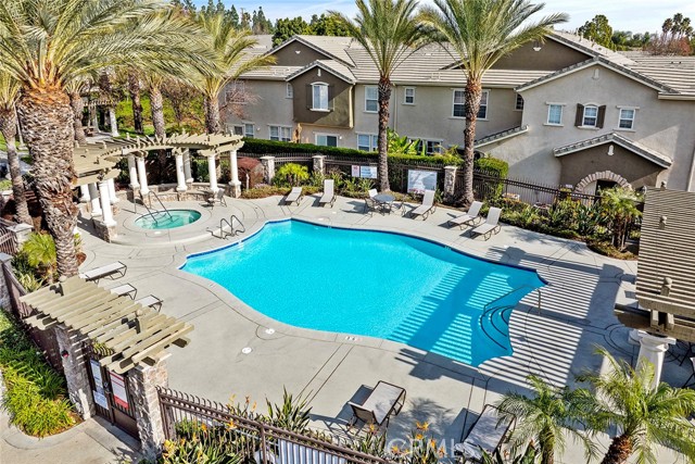 Detail Gallery Image 2 of 29 For 7353 Ellena #32,  Rancho Cucamonga,  CA 91730 - 2 Beds | 1 Baths