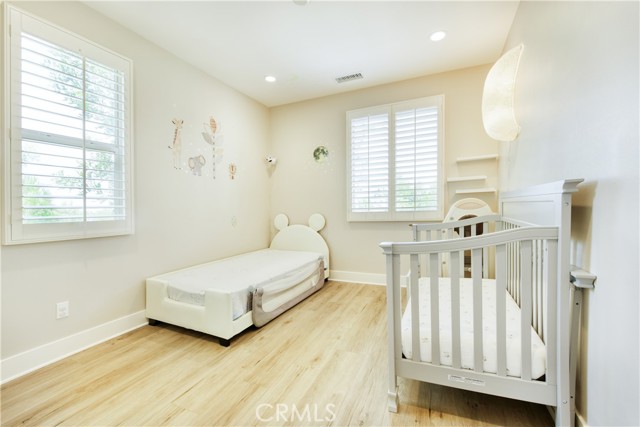 99 Fuchsia, Lake Forest CA: https://media.crmls.org/medias/31ecf580-82fd-43e8-8ae5-8523dfd11d93.jpg