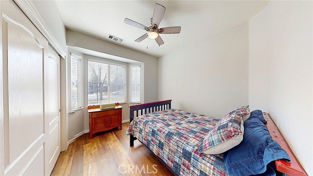 223 Vintage Drive, Turlock CA: https://media.crmls.org/medias/31edb444-cb92-4cc5-8372-5690ed3e55ef.jpg