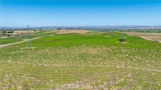 4950 Union Rd, Paso Robles CA: https://media.crmls.org/medias/31ee26a7-1de2-46e4-b22a-3e5fa06b055e.jpg