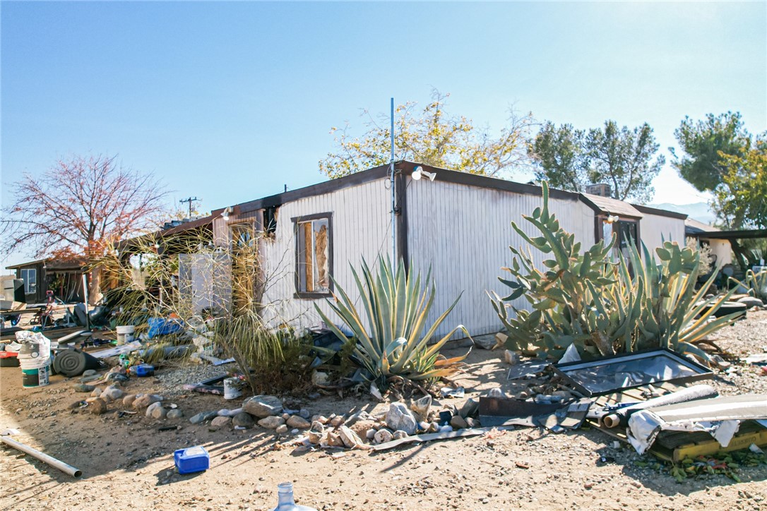 Detail Gallery Image 25 of 28 For 19805 Pearblossom, Llano,  CA 93544 - 3 Beds | 2 Baths