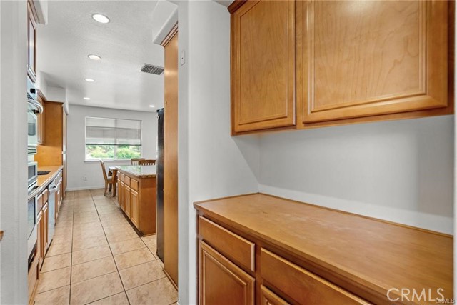 1571 Bison Street, Upland CA: https://media.crmls.org/medias/31eea2dd-2005-41d1-be13-fe6750c6a205.jpg