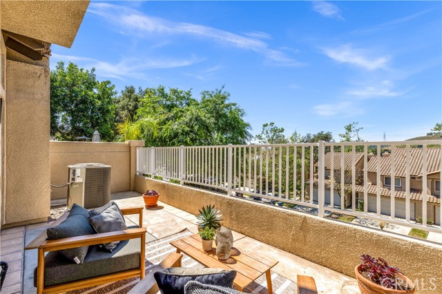 Detail Gallery Image 21 of 47 For 31 Cascada, Rancho Santa Margarita,  CA 92688 - 3 Beds | 3 Baths