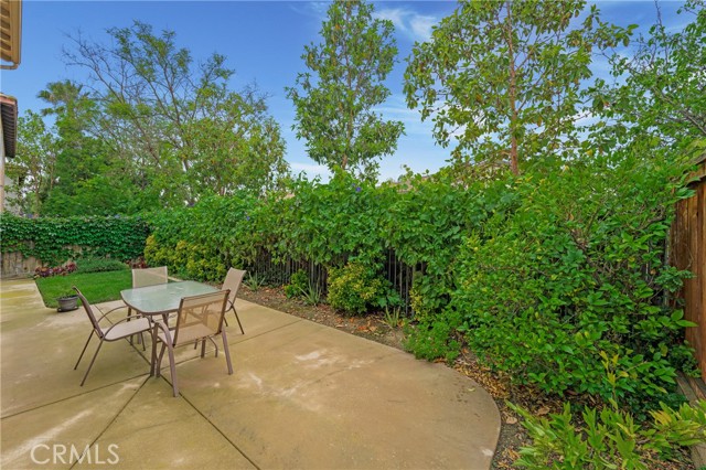 13 Arborside Way, Mission Viejo CA: https://media.crmls.org/medias/31eeec6b-922a-44d7-9440-ea931c56b5f2.jpg