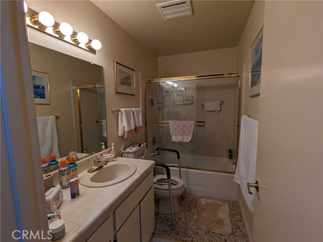 Detail Gallery Image 15 of 22 For 240 Estates Dr, Chico,  CA 95928 - – Beds | – Baths