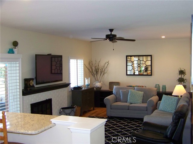 Detail Gallery Image 13 of 31 For 21561 Midcrest Dr, Lake Forest,  CA 92630 - 3 Beds | 2/1 Baths