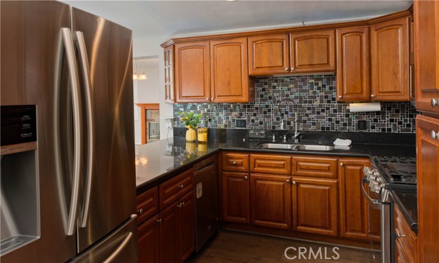 Detail Gallery Image 12 of 53 For 32031 Emerald Lane, Castaic,  CA 91384 - 4 Beds | 3 Baths