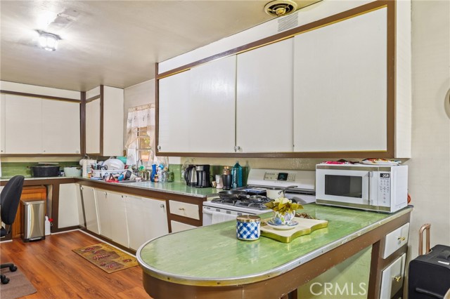 8905 Arrington Ave, Downey, CA 90240 photo 9