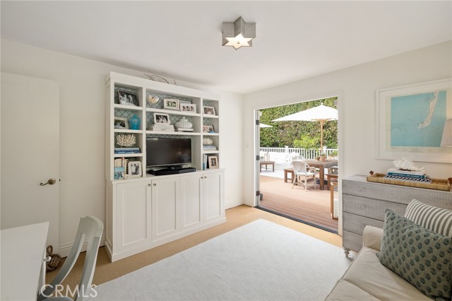 2825 Valley Drive, Manhattan Beach, California 90266, 4 Bedrooms Bedrooms, ,2 BathroomsBathrooms,Residential,Sold,Valley,SB21214274