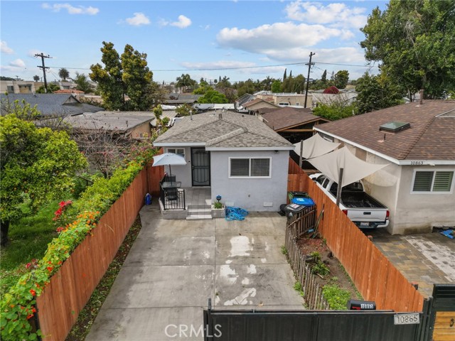 10865 Weigand Avenue, Los Angeles, California 90059, 3 Bedrooms Bedrooms, ,1 BathroomBathrooms,Single Family Residence,For Sale,Weigand,SR24126322