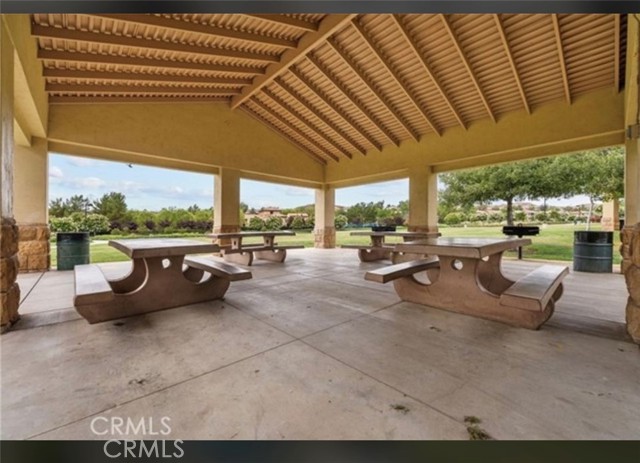 Detail Gallery Image 20 of 31 For 28618 Jardineras Dr, Valencia,  CA 91354 - 3 Beds | 2/1 Baths