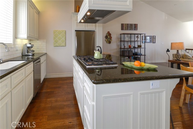 129 Broadway, Redondo Beach, California 90277, 3 Bedrooms Bedrooms, ,3 BathroomsBathrooms,Residential,Sold,Broadway,PV17006440