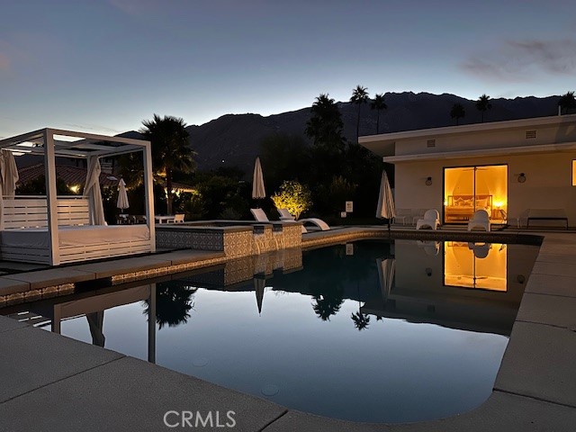 Detail Gallery Image 1 of 1 For 723 E Vereda Sur, Palm Springs,  CA 92262 - 6 Beds | 6/1 Baths