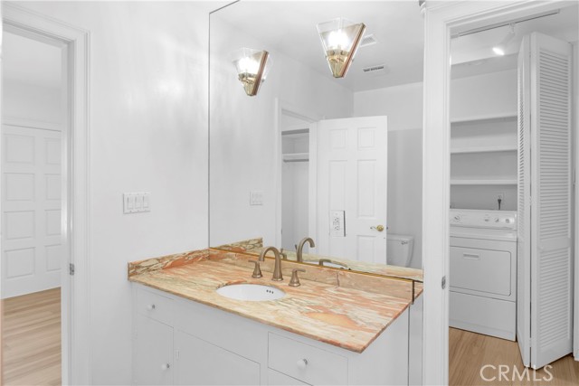 Detail Gallery Image 27 of 36 For 4031 N Virginia Rd, Long Beach,  CA 90807 - 4 Beds | 4 Baths