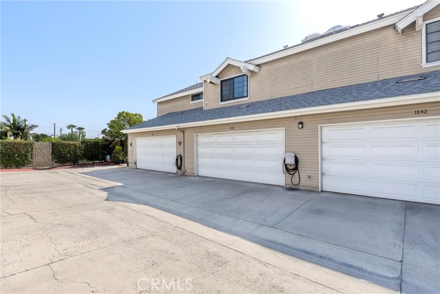 1844 W Falmouth Avenue, Anaheim CA: https://media.crmls.org/medias/31f462d7-1d3e-40fe-b29e-cc566800c55f.jpg
