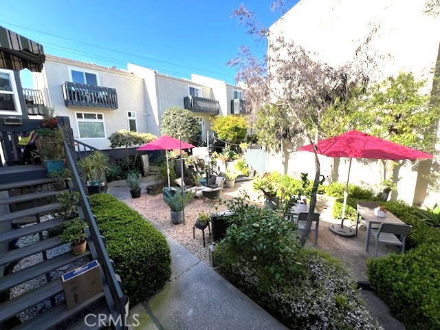 Detail Gallery Image 6 of 36 For 320 12th St #5,  Seal Beach,  CA 90740 - 2 Beds | 1/1 Baths