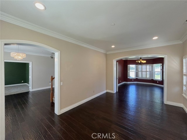 Detail Gallery Image 5 of 24 For 629 Golden West Dr, Redlands,  CA 92373 - 5 Beds | 3/1 Baths