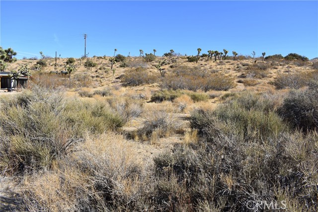 Detail Gallery Image 1 of 7 For 1 Indio Ave, Yucca Valley,  CA 92284 - – Beds | – Baths