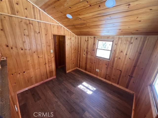 Detail Gallery Image 17 of 28 For 875 Virginia Ct, Lake Arrowhead,  CA 92352 - 1 Beds | 1 Baths