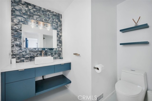 Detail Gallery Image 29 of 37 For 225 33rd, Hermosa Beach,  CA 90254 - 5 Beds | 5 Baths