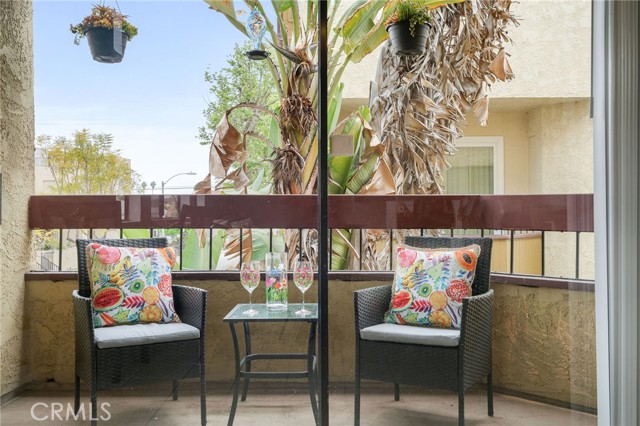 Detail Gallery Image 12 of 37 For 1012 S Marengo Ave #4,  Alhambra,  CA 91803 - 3 Beds | 2/1 Baths