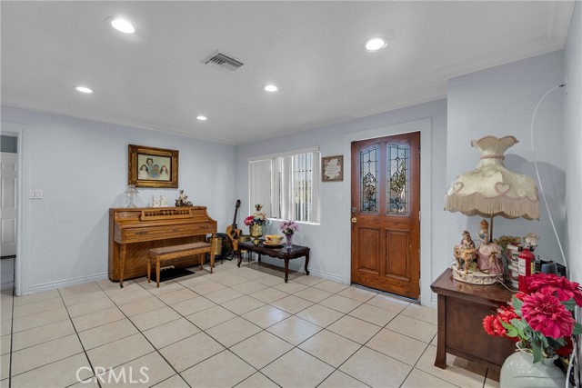 Detail Gallery Image 6 of 30 For 2596 Trudy, Pomona,  CA 91766 - 3 Beds | 1 Baths