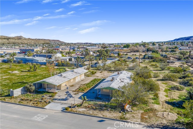 Detail Gallery Image 4 of 22 For 7389 Bannock Trl, Yucca Valley,  CA 92284 - – Beds | – Baths