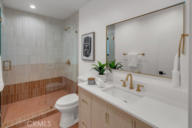 58 66th Place, Long Beach CA: https://media.crmls.org/medias/31f88d0d-7e0c-4439-a959-9cc78ce01151.jpg