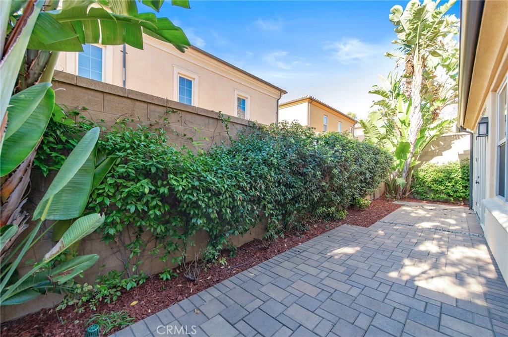 MLS #OC25254186 image #31