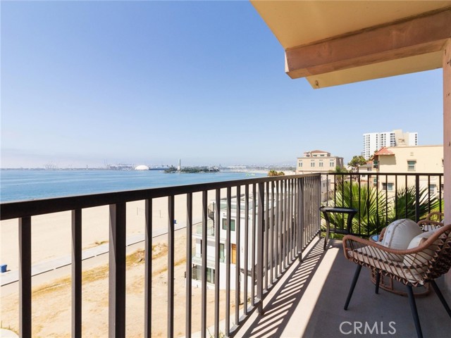 Detail Gallery Image 5 of 46 For 1750 E Ocean Bld #213,  Long Beach,  CA 90802 - 2 Beds | 2 Baths